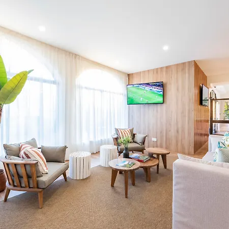 Clube Maria Luisa شقة فندقية
